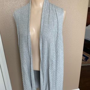 EST 1946 Gray Long Sweater Vest Medium